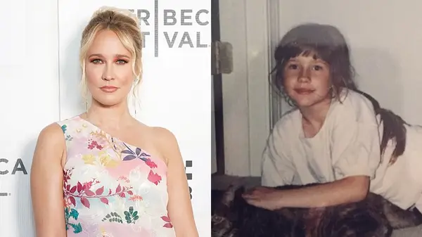 Anna Camp with blond and brunette hair