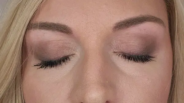Brown eyeshadow on the eyes