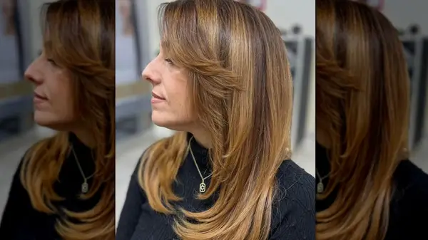 woman with kitty cut