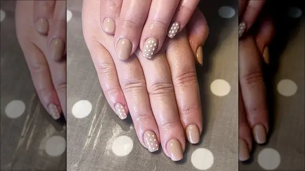Polka dot nails
