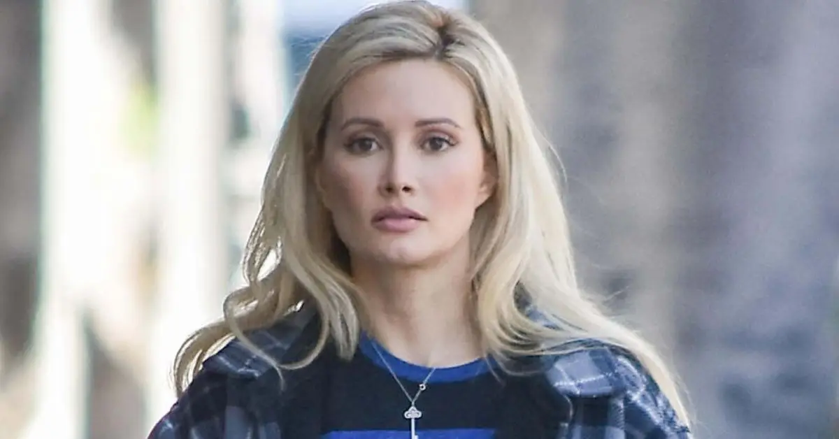 Holly Madison revela detalls bruts i 'estranys' sobre el seu temps a la mansió Playboy