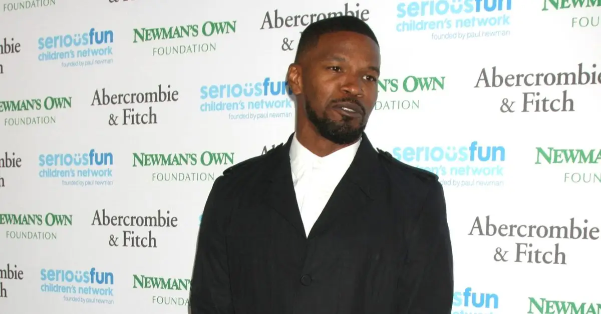 Katie Holmes bruger tid sammen med datteren Suri, mens Jamie Foxx forsøger at vinde hende tilbage efter helbredsskræk