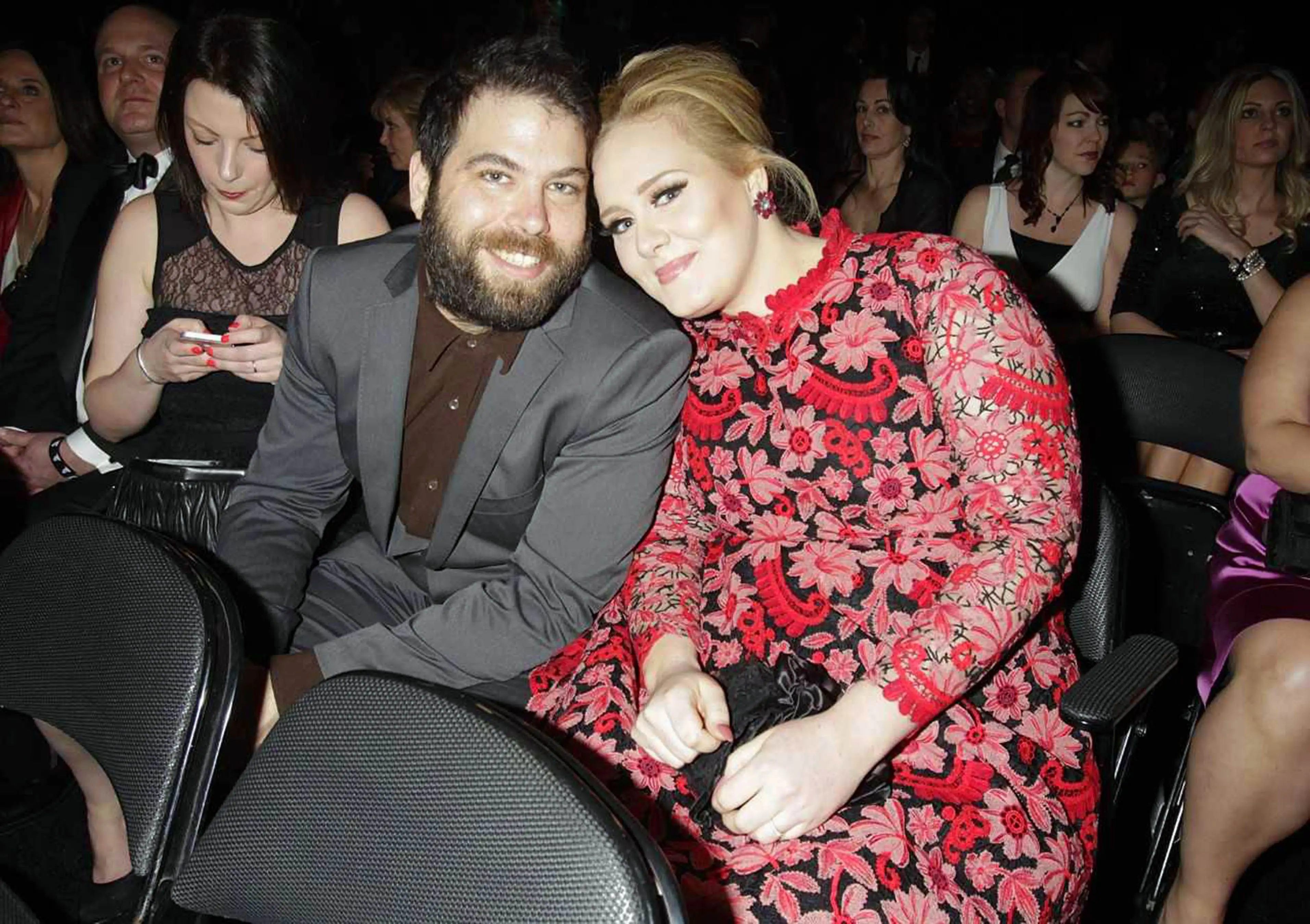 Adele con Simon en la 55a entrega anual de los premios Grammy