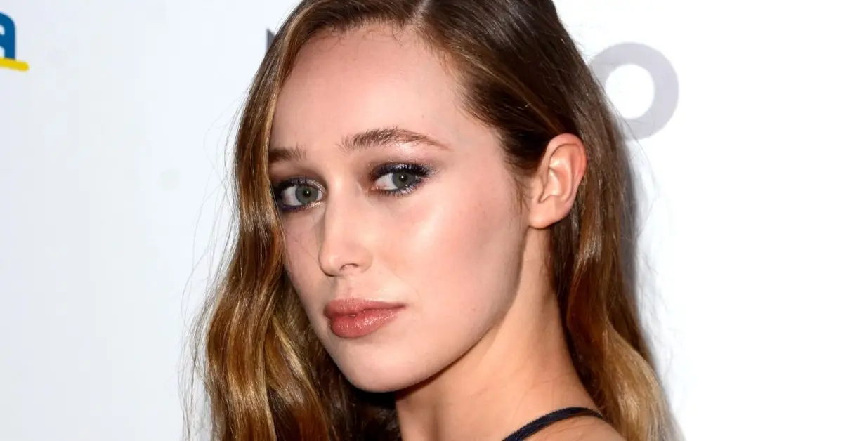 La història de cites d'Alycia Debnam Carey és francament misteriós, això és el que sabem amb seguretat
