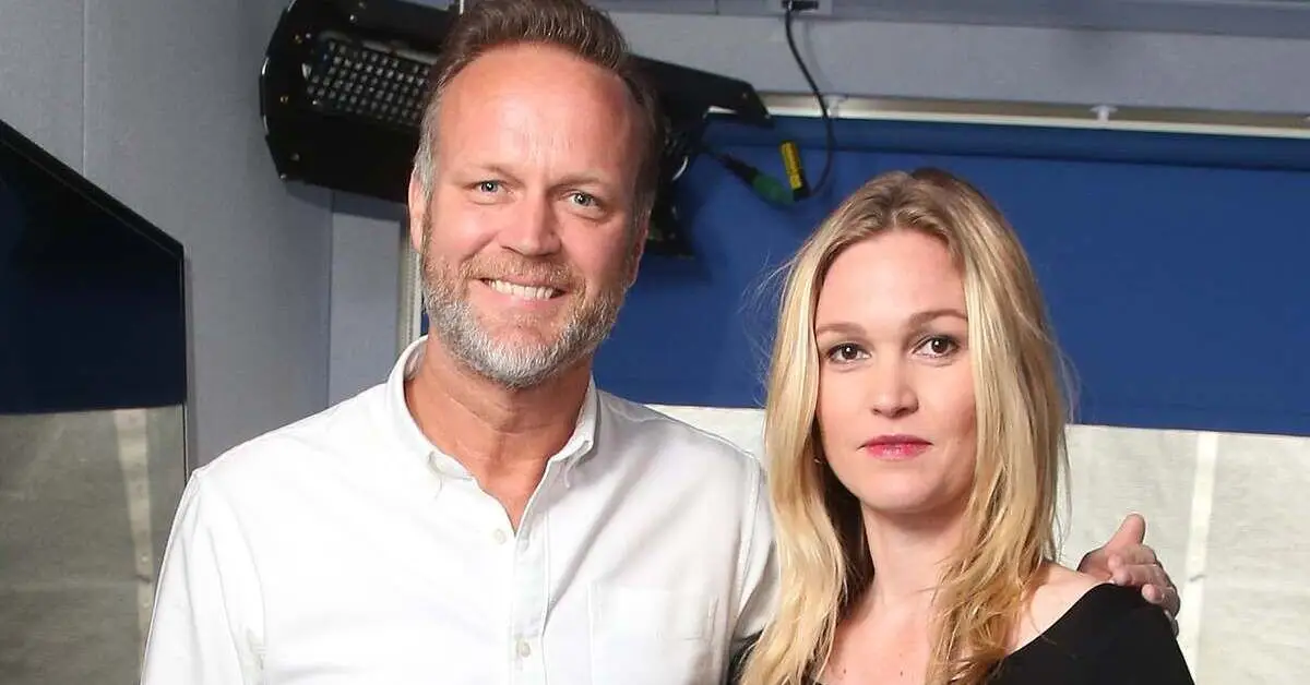 Julia Stiles a Preston Cook