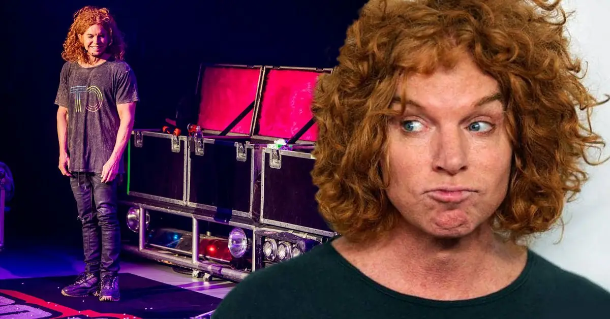 Carrot Top fue criticado con acusaciones de cirugía plástica después de que sus fanáticos notaran cambios importantes en su rostro y cuerpo