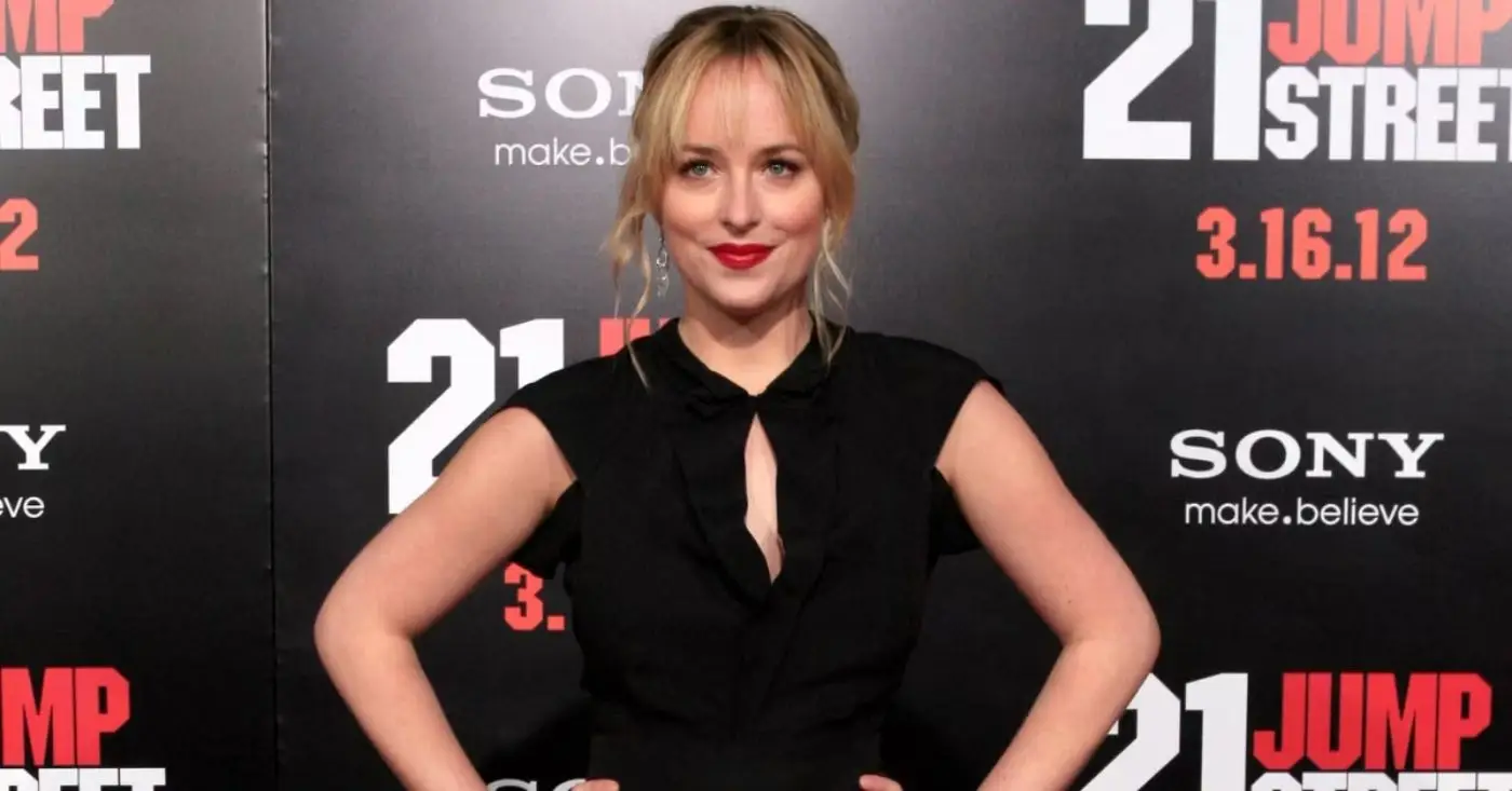 Dakota Johnson no tapete vermelho
