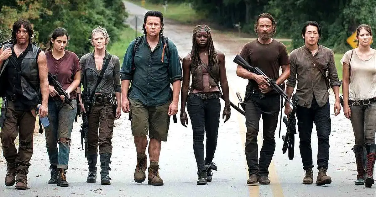 Chandler Riggs는 워킹 데드에서 Carl Grimes를 처음 연기한 이후 무엇을 했습니까?