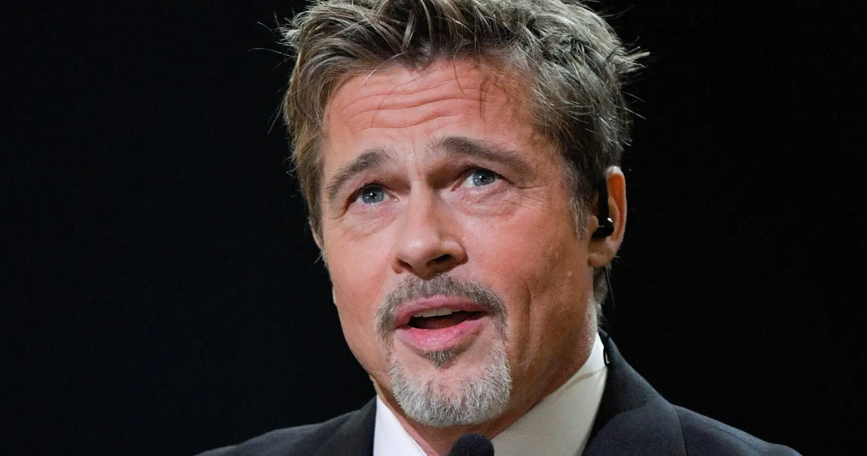 La voix chantée de Brad Pitt dans Johnny Suede a surpris tout le monde