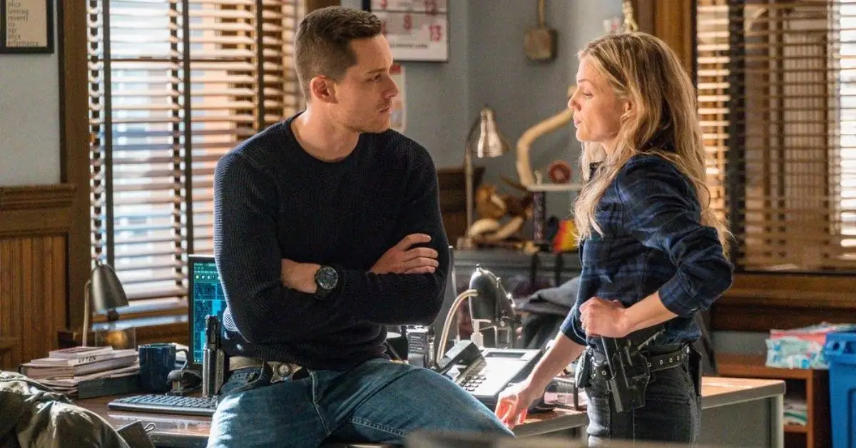 Jesse Lee Soffer und Tracy Spiridakos bei Chicago PD