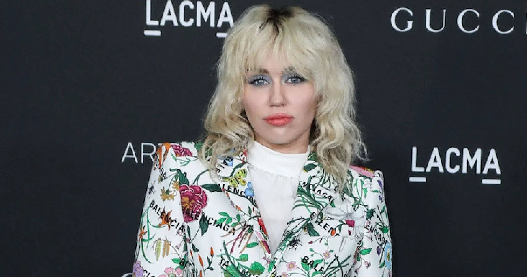 Miley Cyrus im Anzug