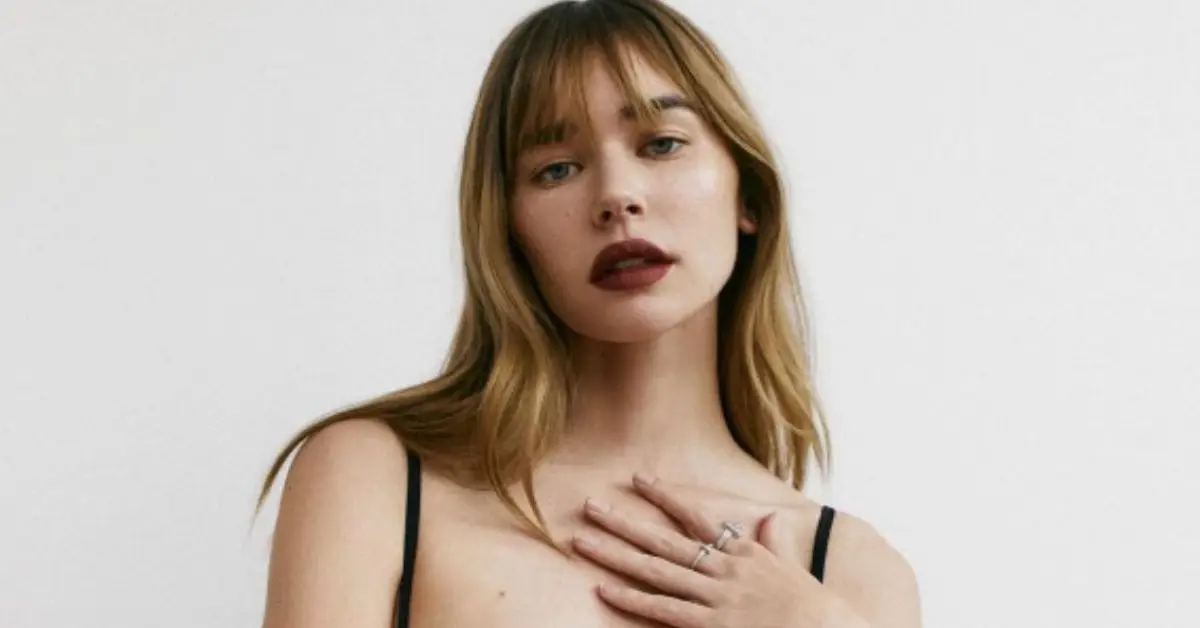 Model Gabriella Brooks