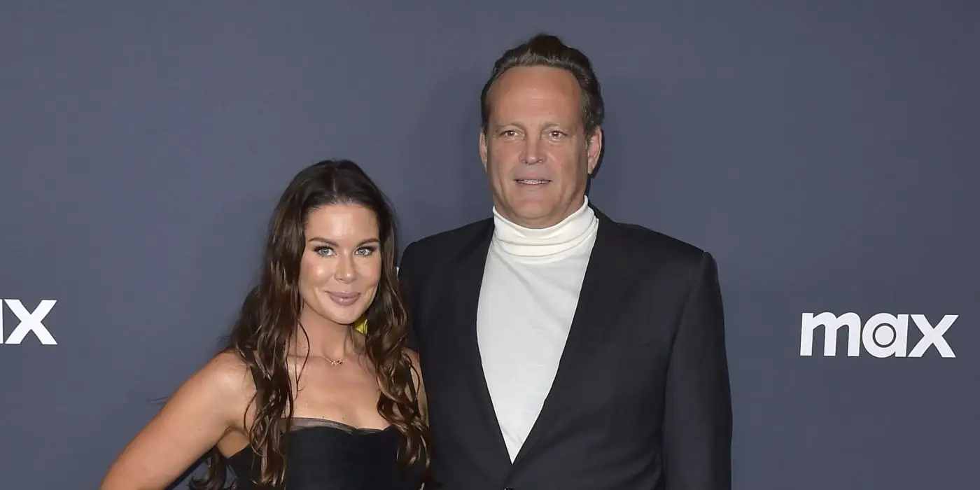 Vince Vaughn a Kyla Weber na červenom koberci