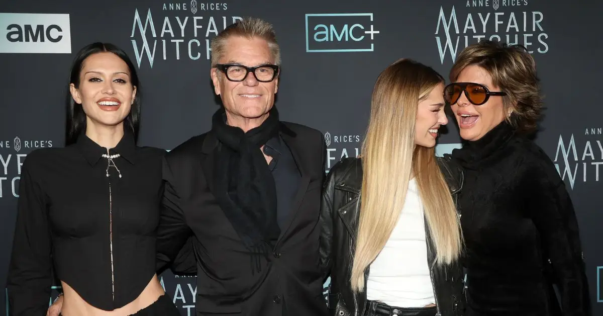 Vychází zapomenutý syn Harryho Hamlina Dimitri se svými nevlastními sestrami Delilah Belle a Amelií Grayovou?