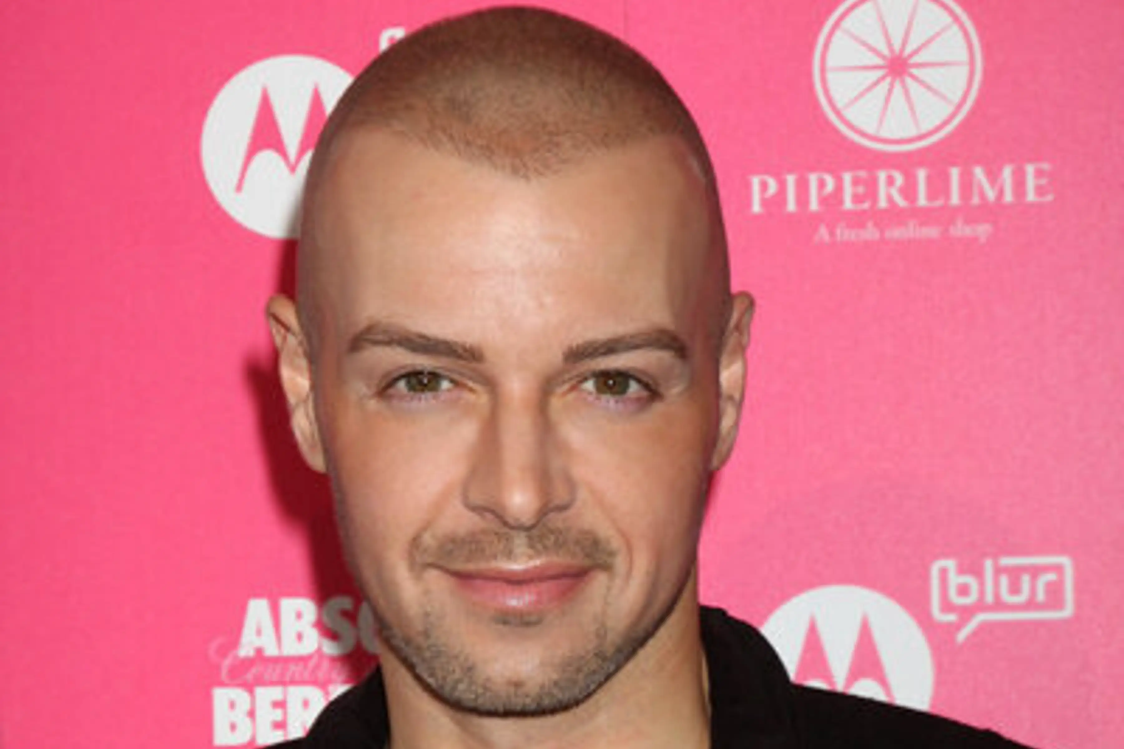 depositphotos_12968154-stock-photo-joey-lawrence