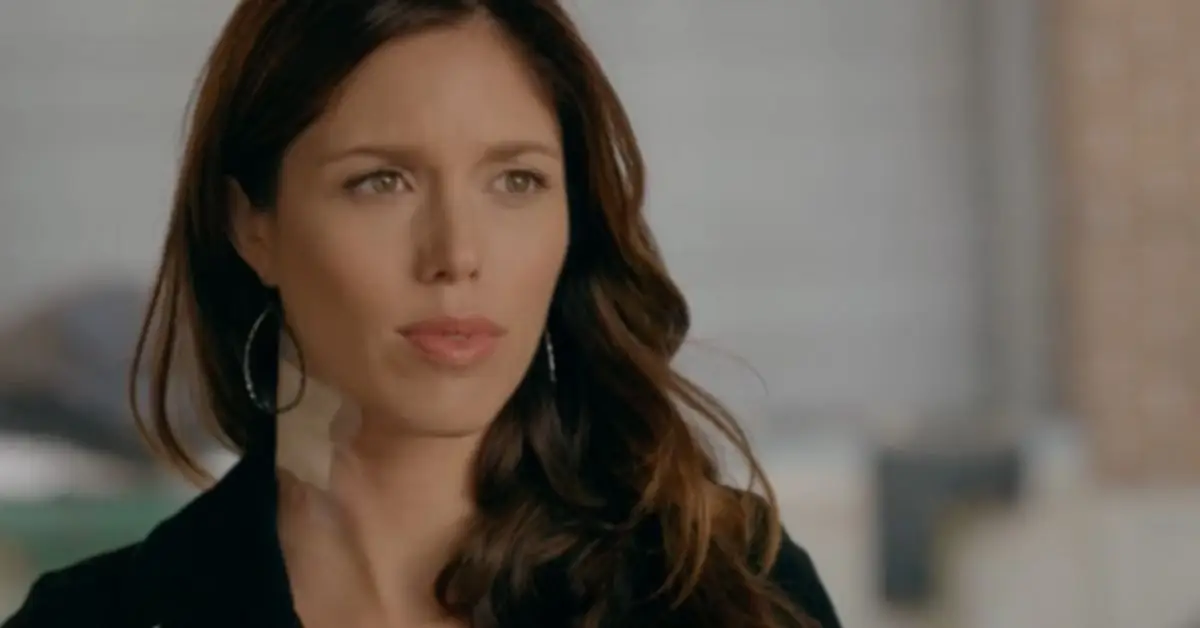 The Vampire Diaries-stjernen Kayla Ewells liv og karriere er drastisk anderledes, siden hitshowet sluttede