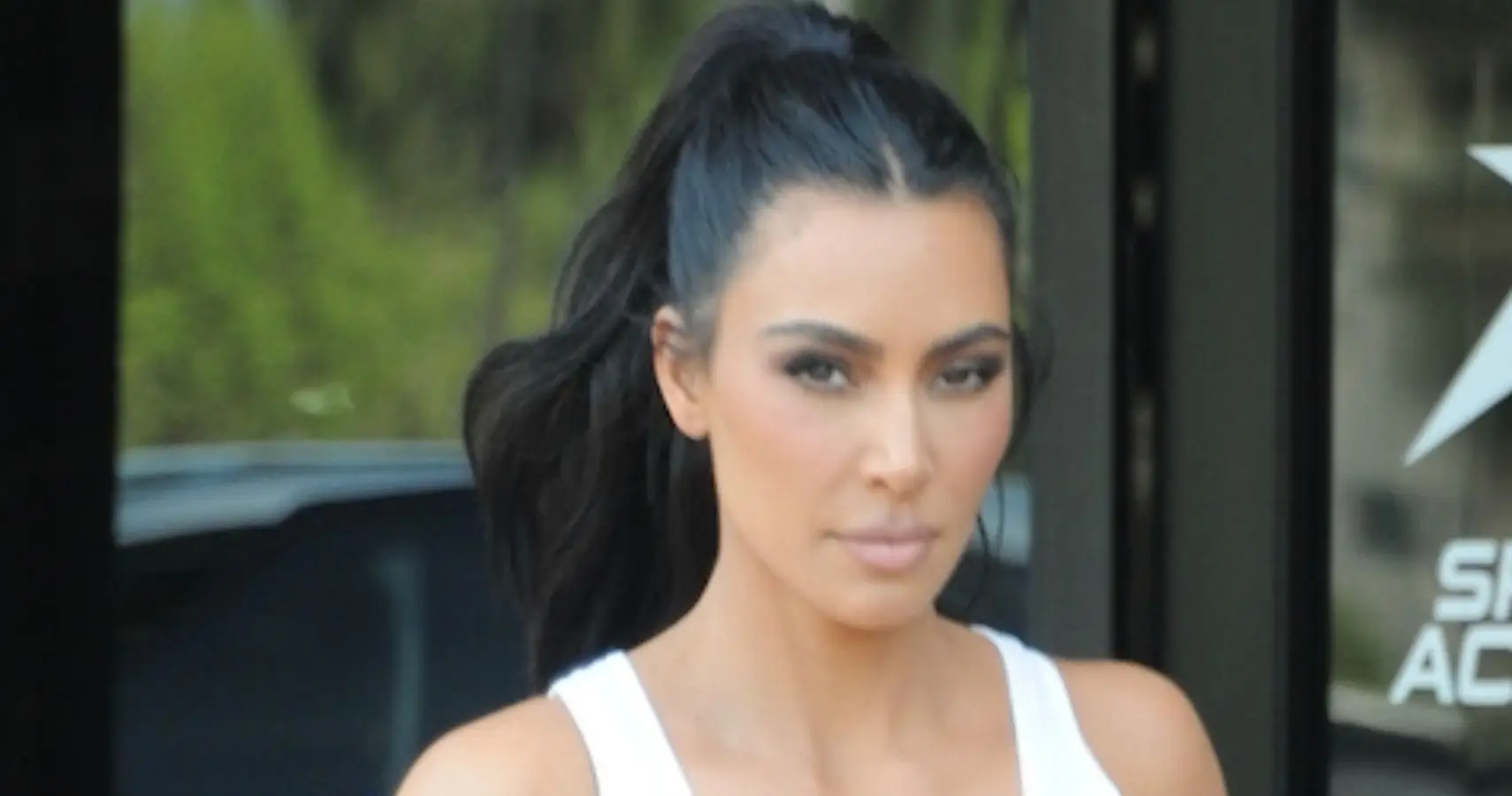 Kim Kardashian passeggia a Los Angeles
