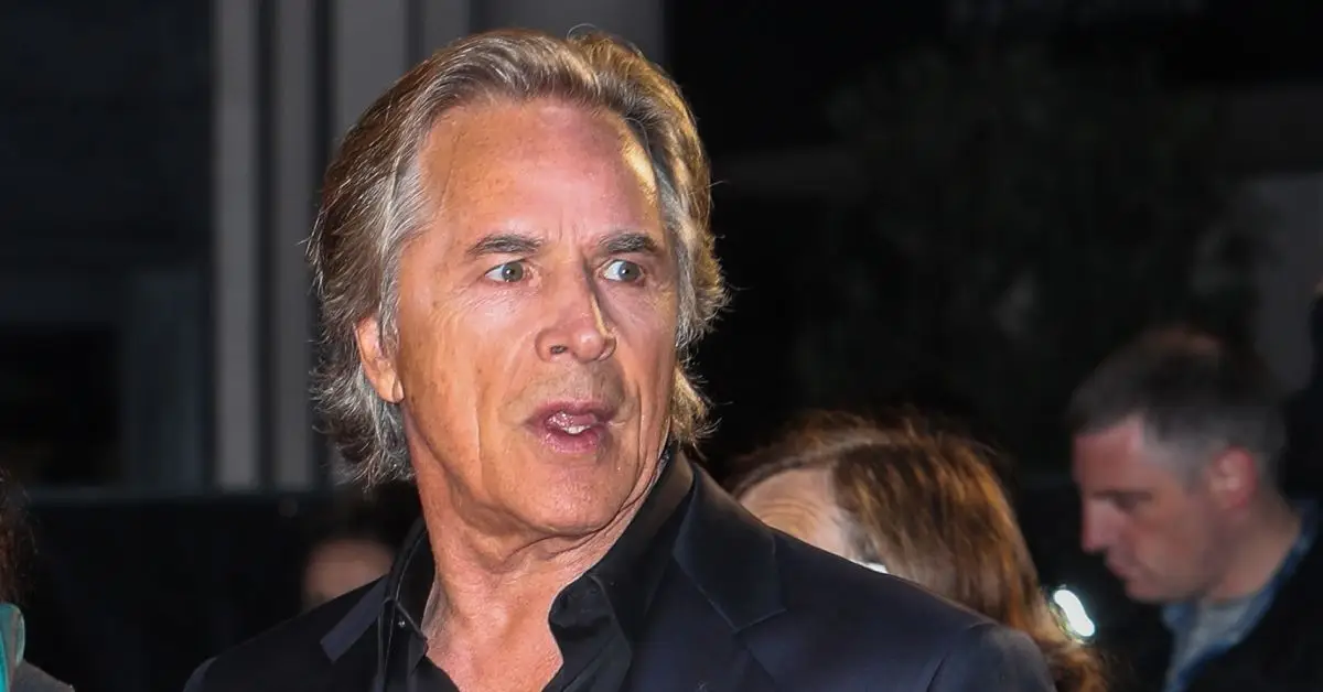 Don Johnson parecendo chocado