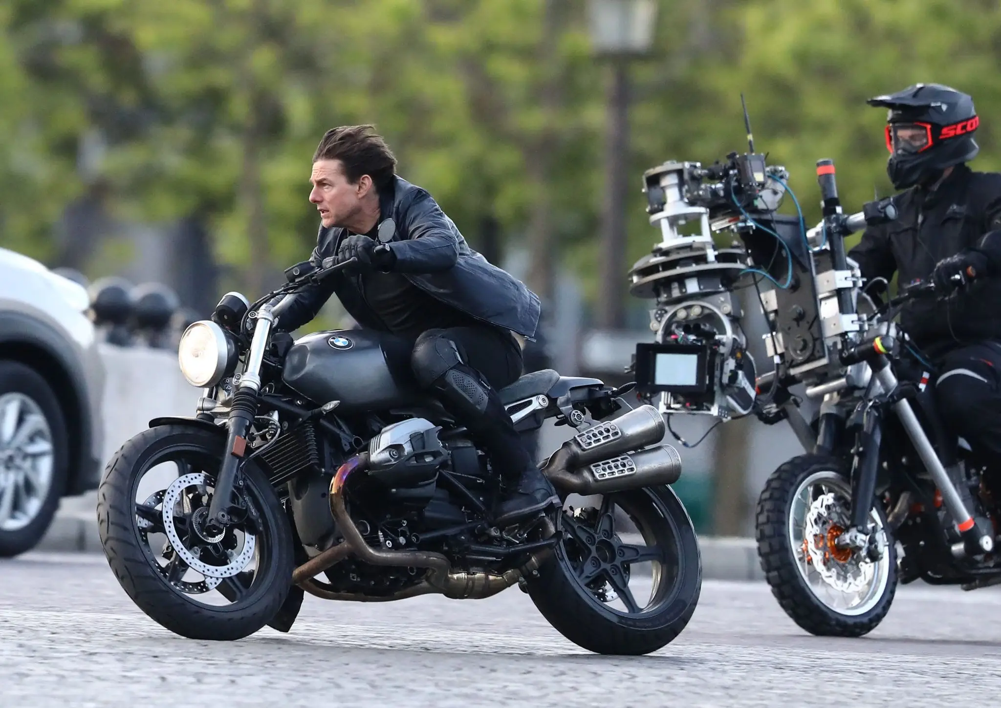Tom Cruise filmando uma cena de'Mission Impossible 6