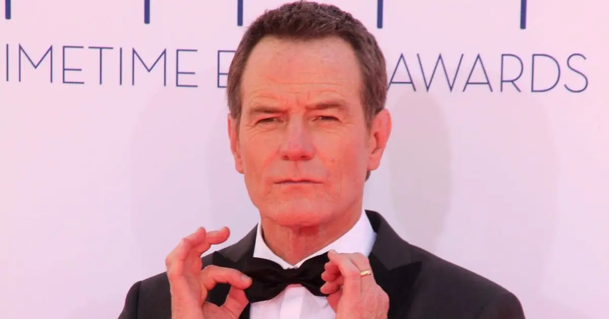 Bryan Cranston ser självsäker ut