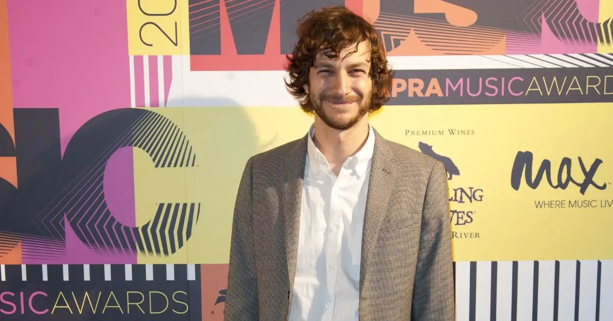 Gotye arrive aux APRA Music Awards au Sydney Convention & Exhibition Centre à Sydney, en Australie