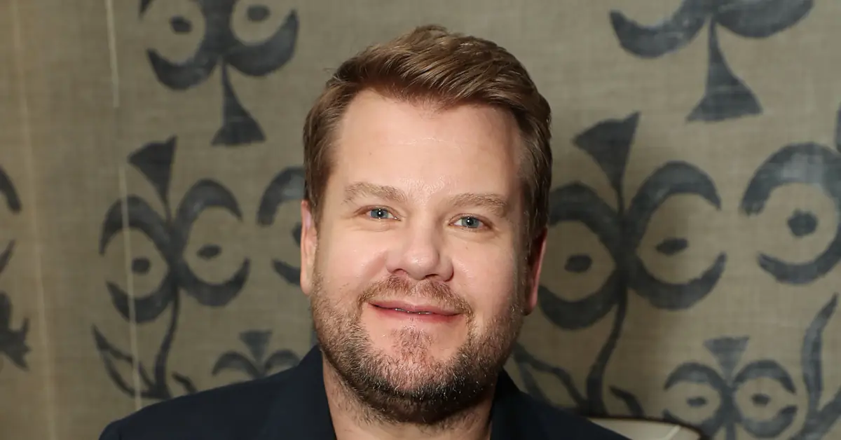 微笑むジェームズ・コーデン