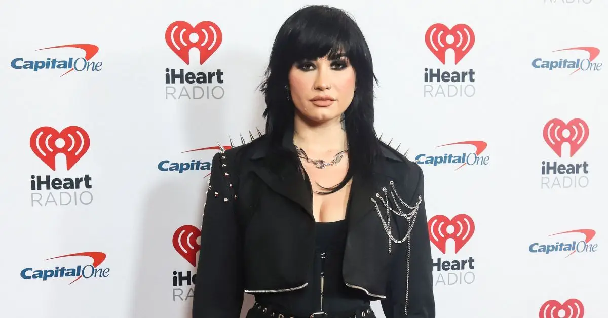 Imatges de Demi Lovato a l'iHeartRadio Z100 New York Jingle Ball 2022 celebrat al Madison Square Garden