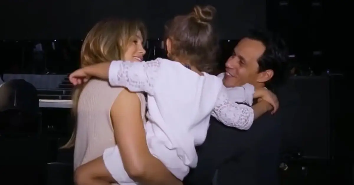 Jennifer Lopez a Marc Anthony v zákulisí so svojou dcérou v Portoriku