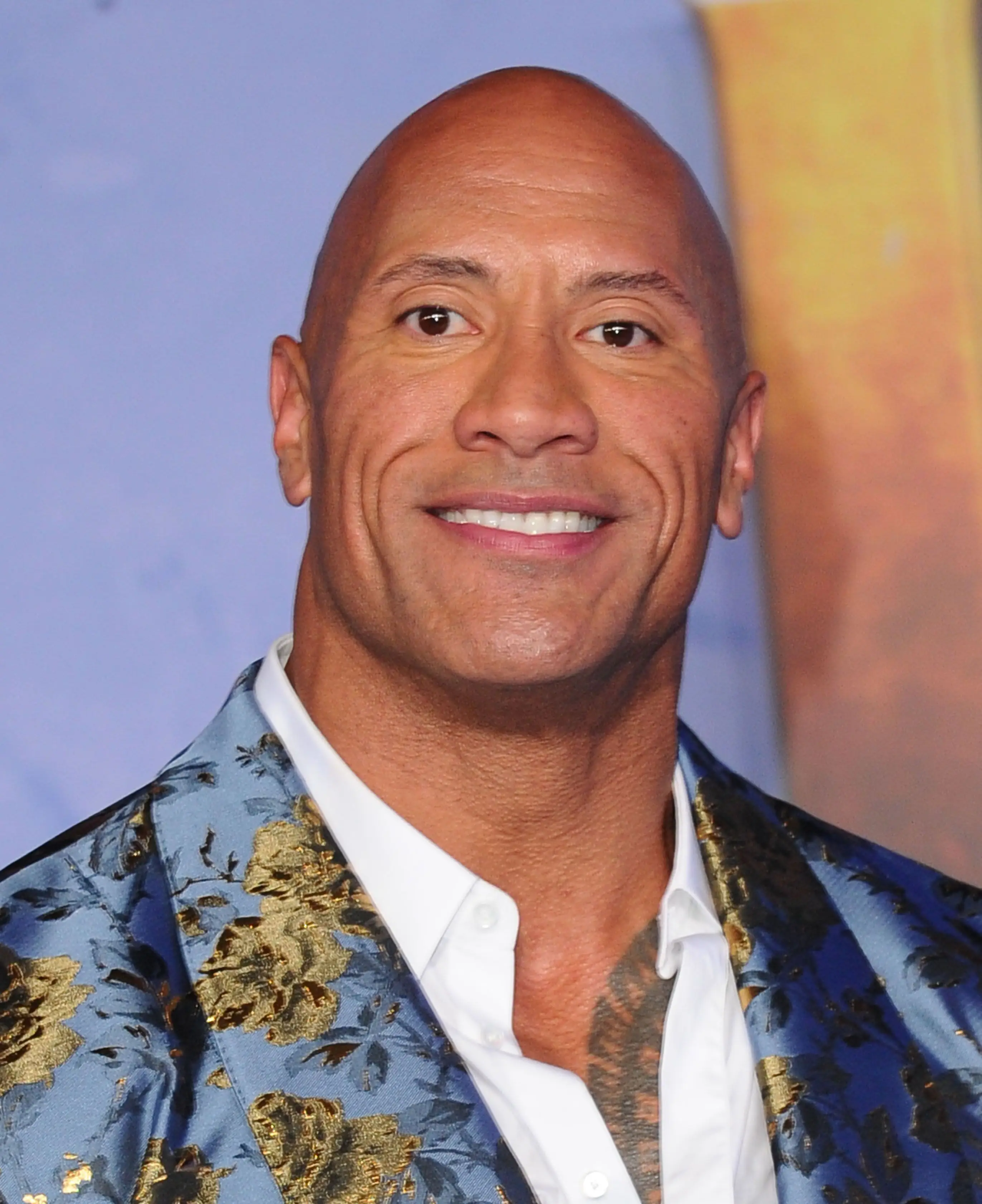Dwayne Johnson uśmiecha się