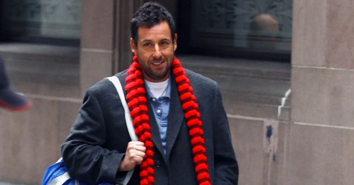 אדם סנדלר עם אשתו ב