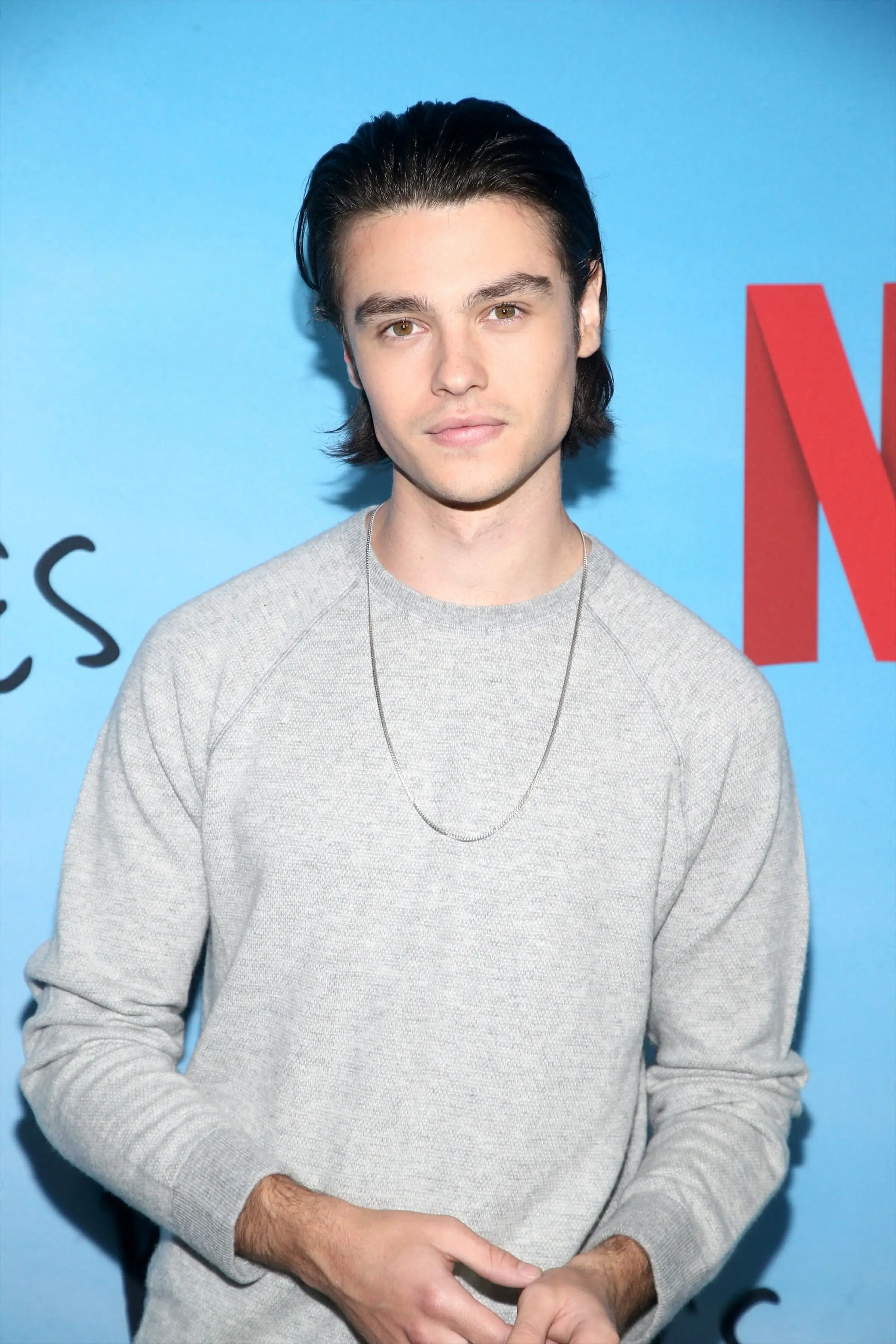 The Cast Of Ginny And Georgia, rankad av Net Worth