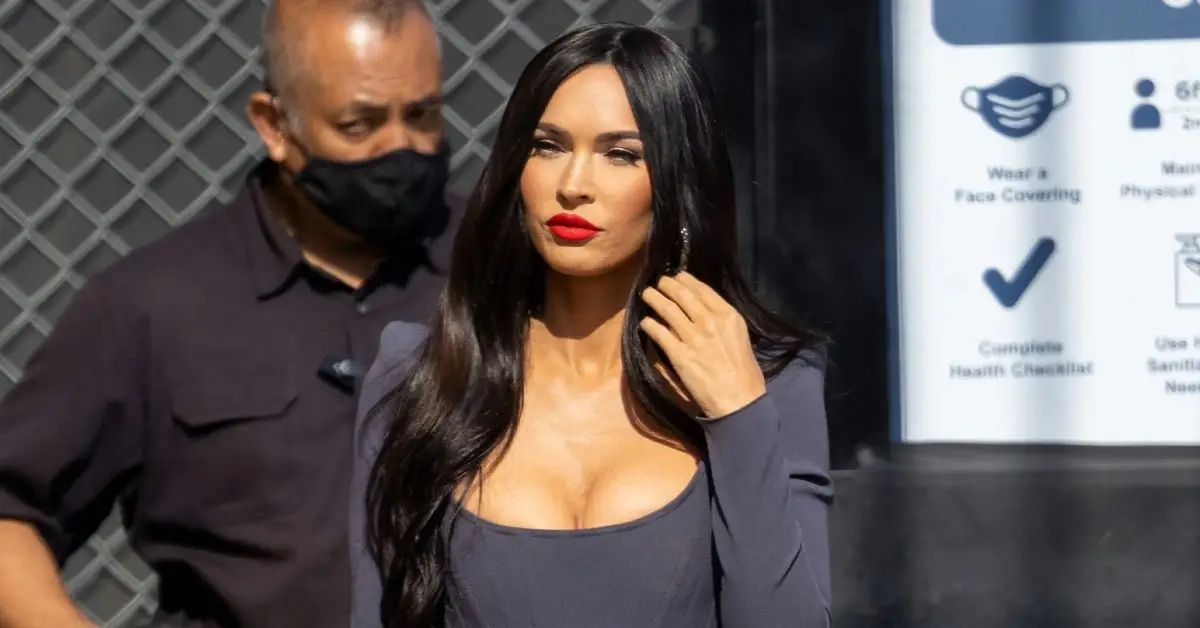 Megan Fox sembla molesta