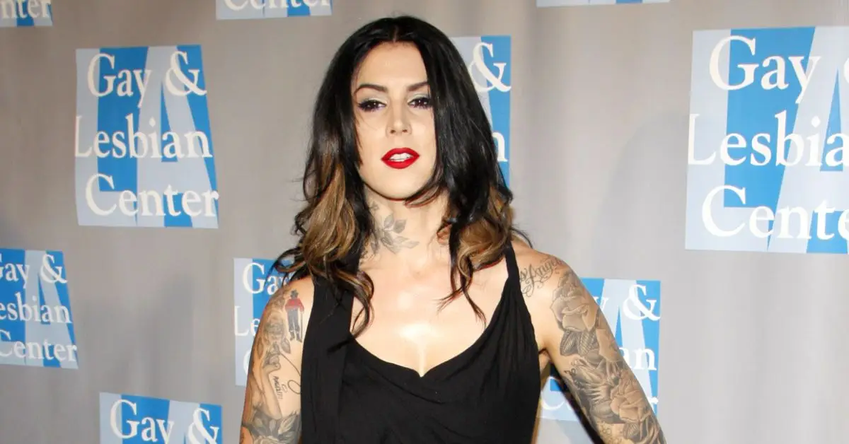 キャット・フォン・Dは最近何をしているのですか？そして彼女はまだタトゥーを入れていますか？