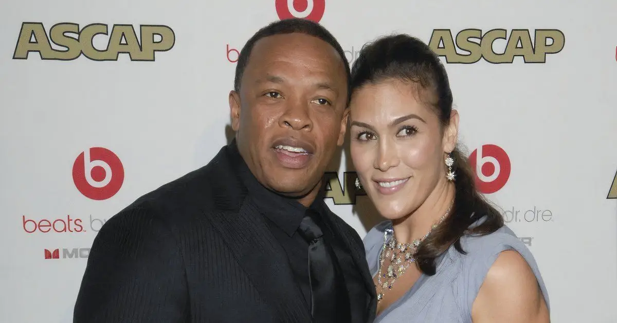 ד'ר דרה וניקול יאנג על השטיח האדום