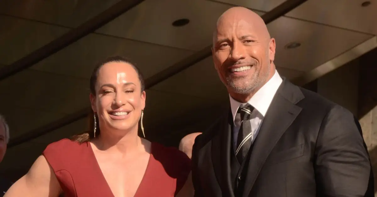 불편해 보이는 드웨인 존슨과 다니 가르시아