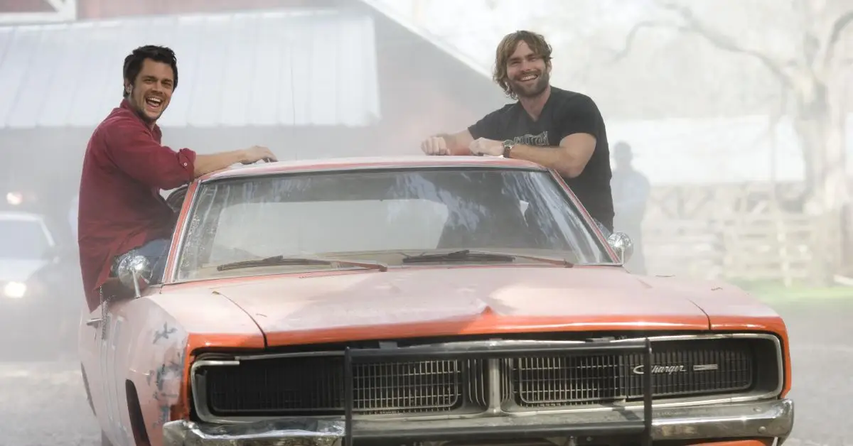 Sean William Scott e Johnny Knoxville de Os Duques de Hazzard