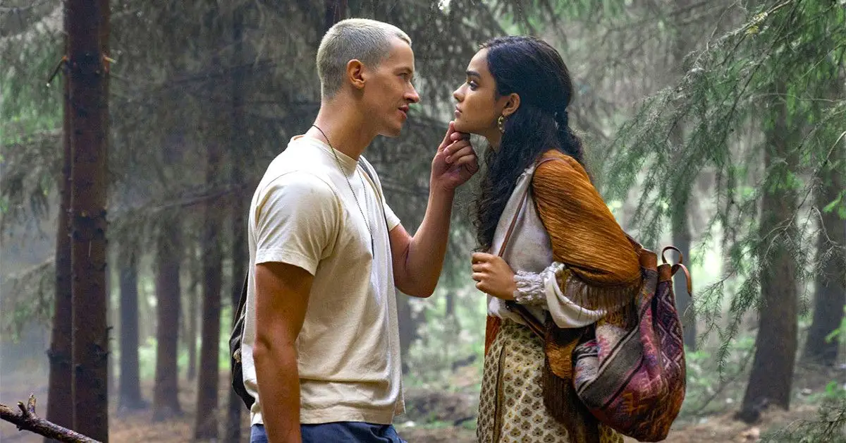 Tom Blyth a Rachel Zegler Balada o spevavcoch a hadoch