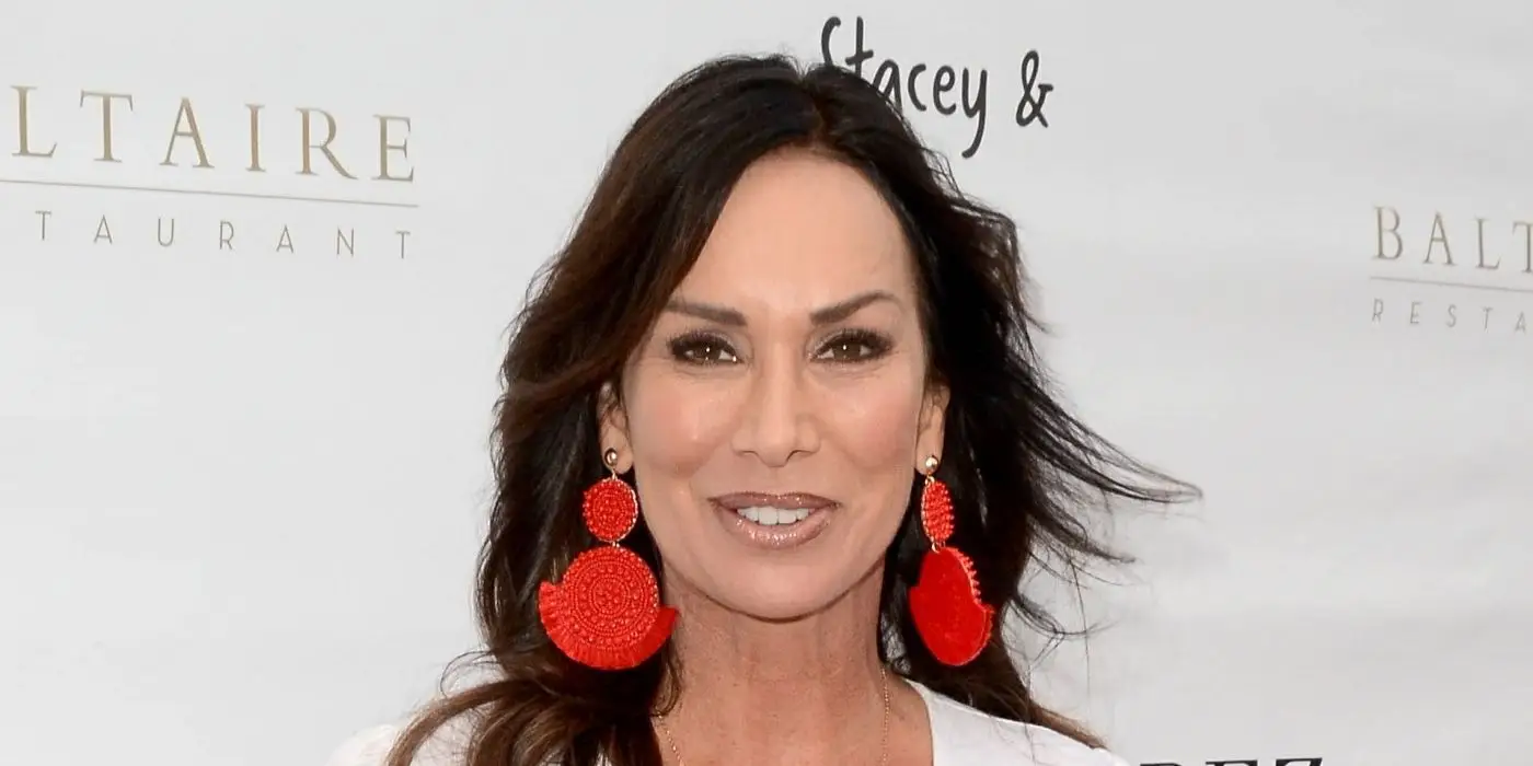 Debbe Dunning na červenom koberci