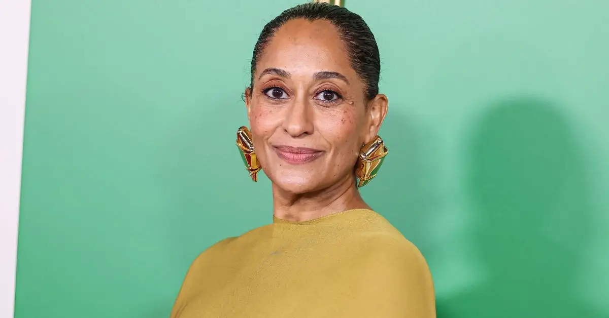 Tracee Ellis Ross posa per a una foto.