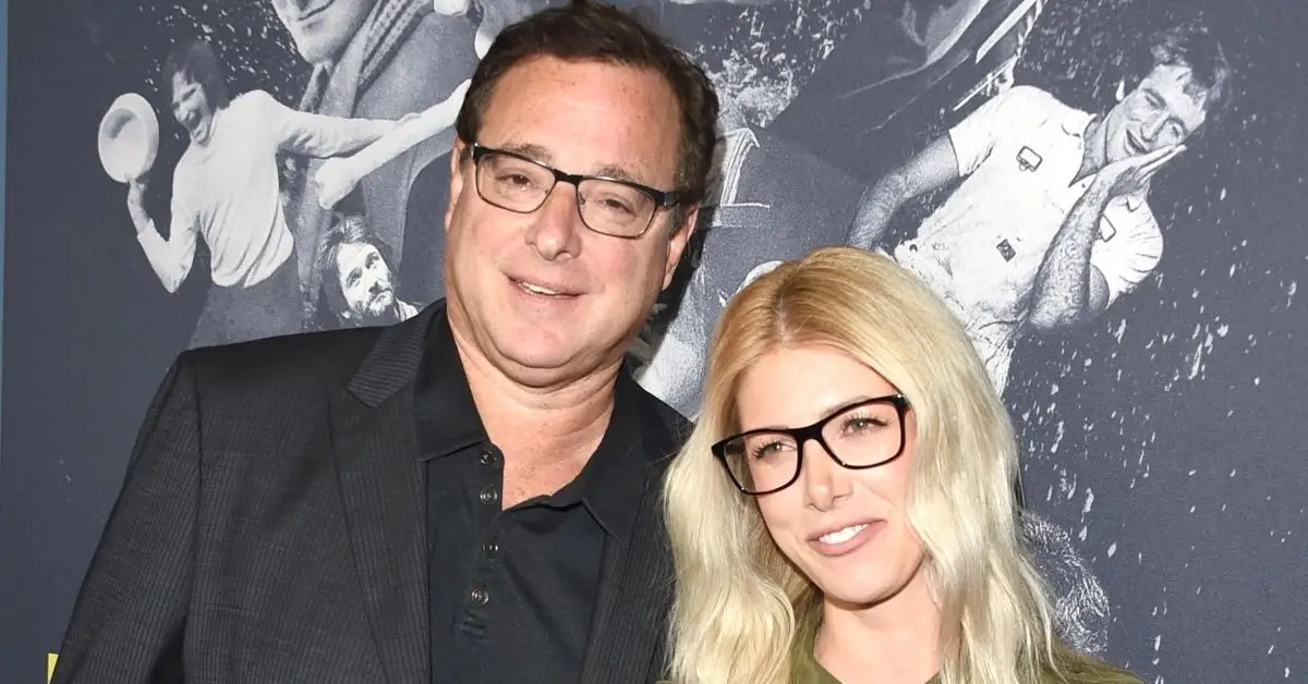Bob Saget und Kelly Rizzo besuchen eine Premiere