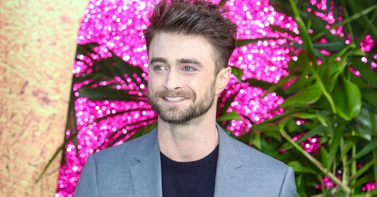 Daniel Radcliffe s úsmevom na červenom koberci