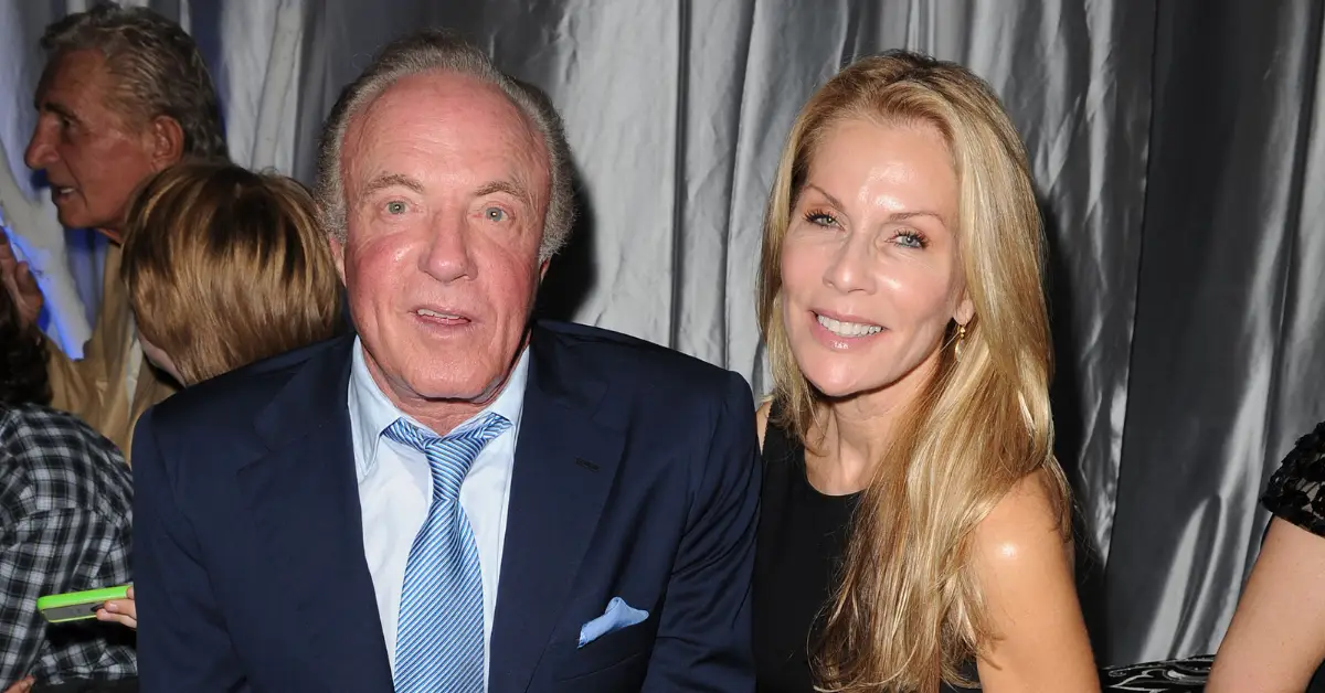 ジェイコブ・ニコラス・カーンと兄弟、そして有名な父親との関係の内部