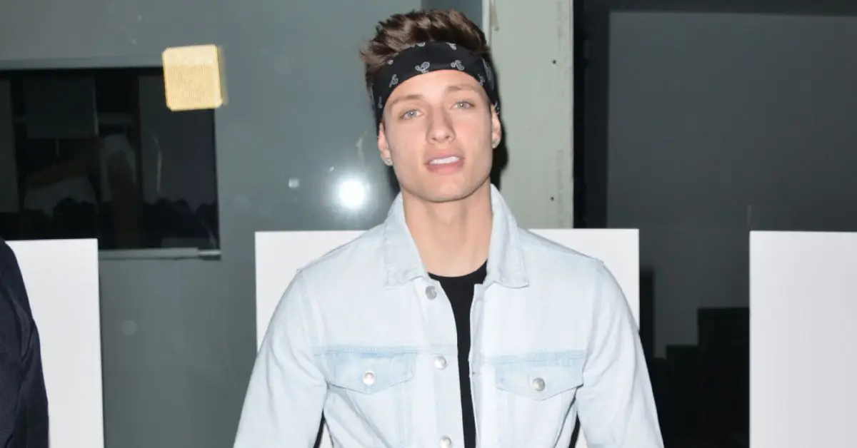 Matt Rife bei der Los Angeles Premiere von The Comedian (2017)