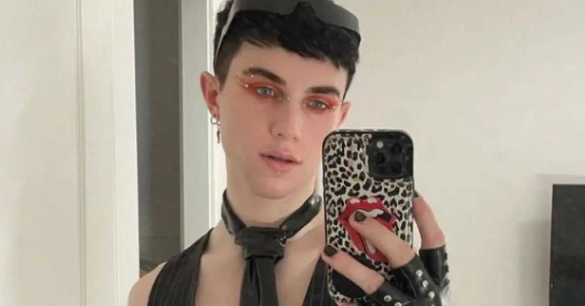 Spice Drag Queen fora da selfie drag