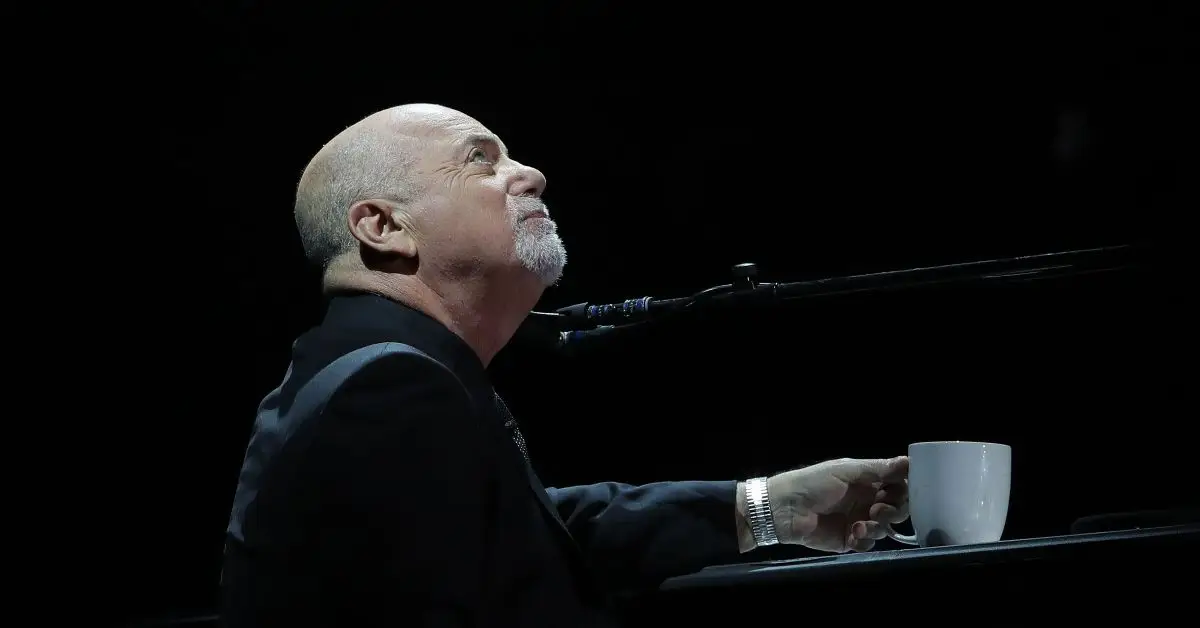 Billy Joel spielt Klavier