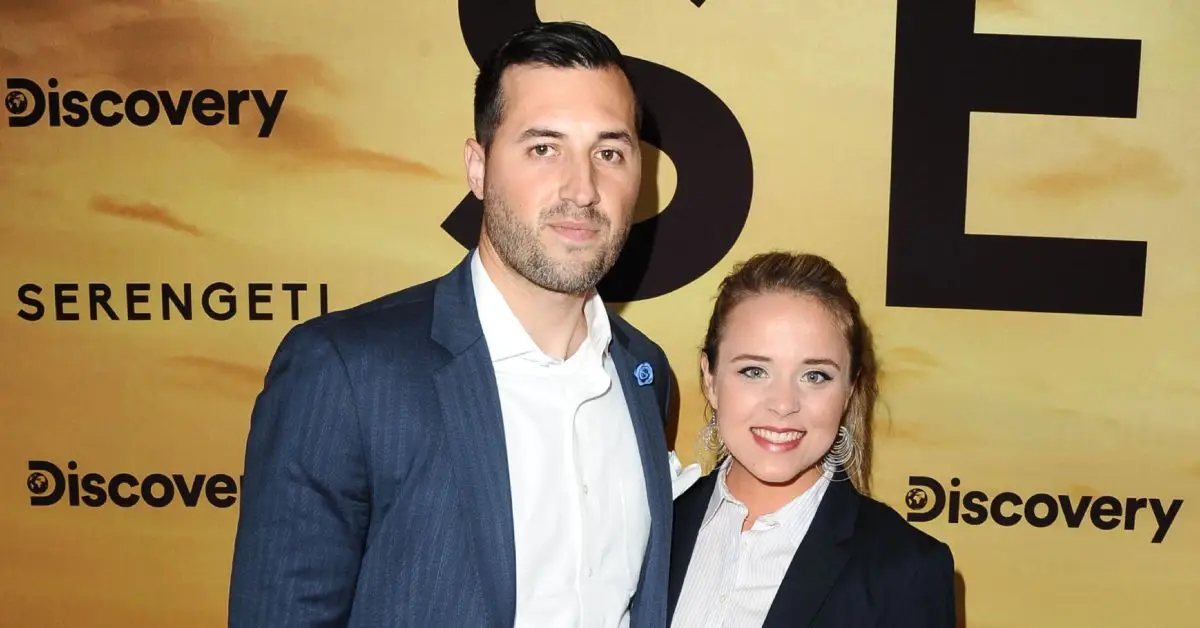 Jinger Duggar Vuolo i Jeremy Vuolo costat a costat