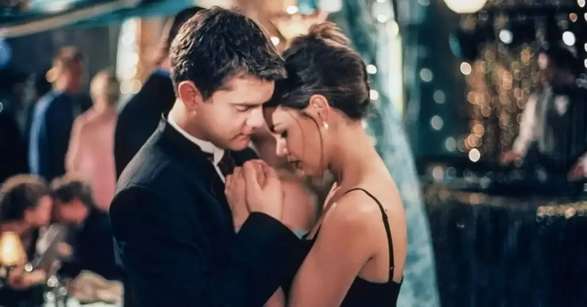 Katie Holmes og Joshua Jackson videre