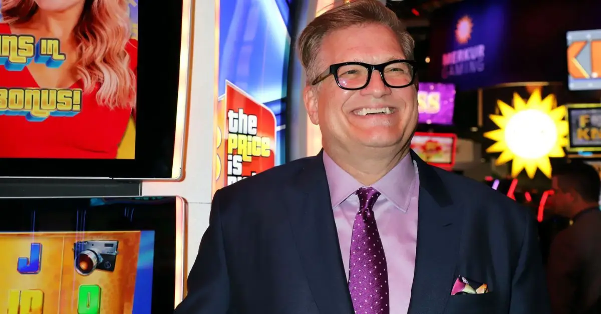Drew Carey vive uno stile di vita scandaloso grazie al suo stipendio annuale
