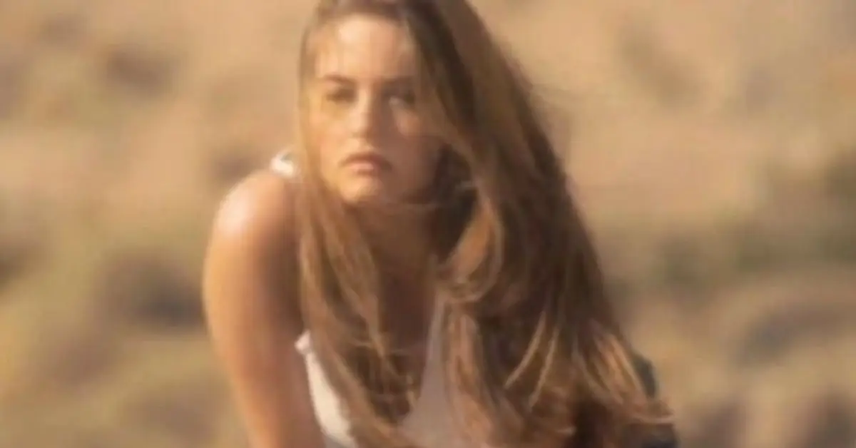 Alicia Silverstone v