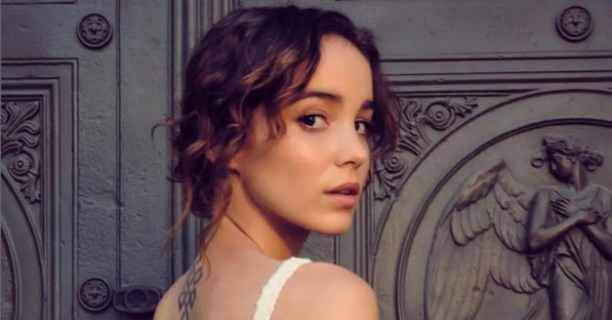 Chris Evans er en absolut formue værd, men hans kæreste Alba Baptista har tjent sine egne penge: Her er sandheden om hendes nettoværdi nu